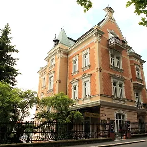 villa-charlotte.karlovyvary-hotels.com/