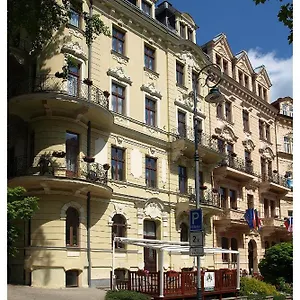 cajkovskij-palace.karlovyvary-hotels.com/