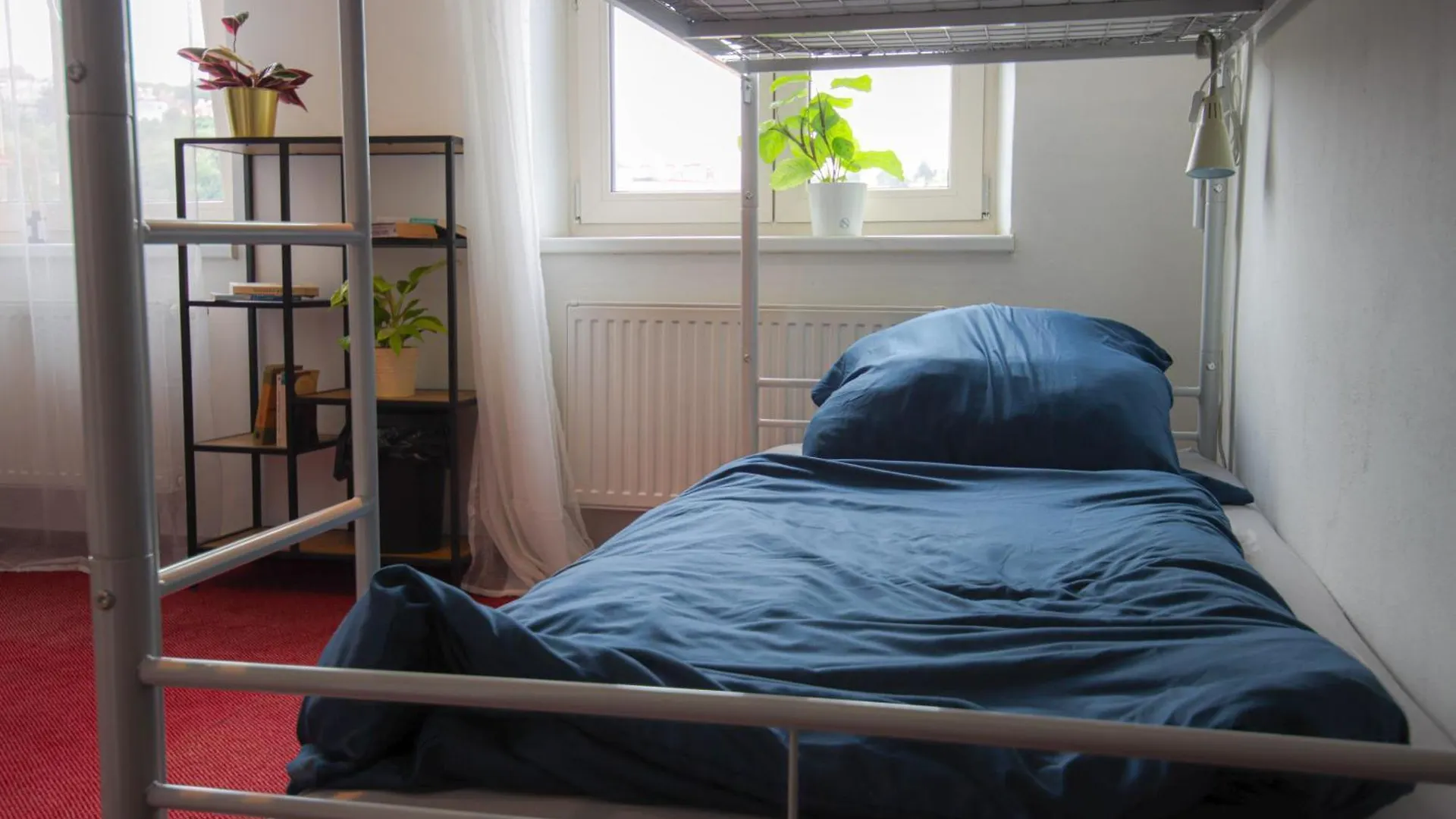 In Hostel Praha 0*,